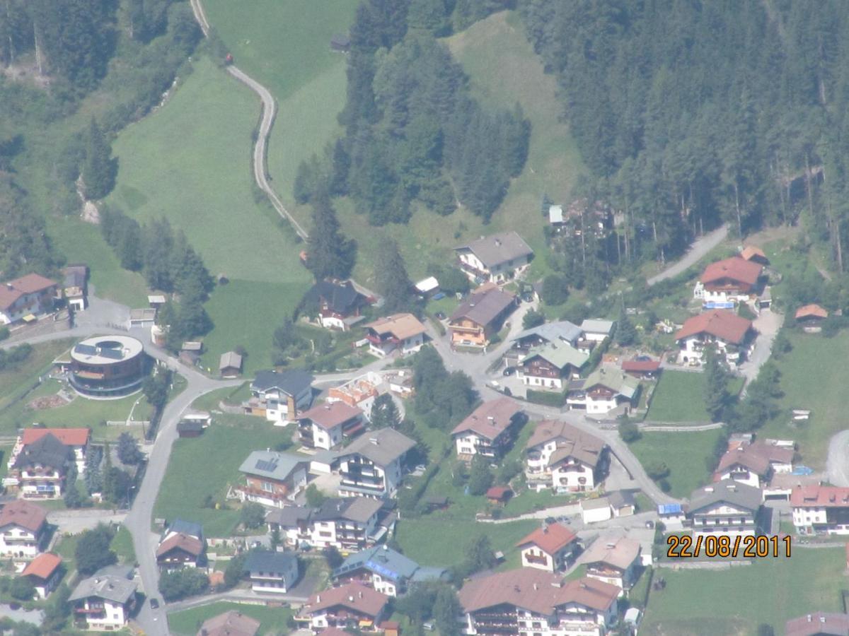 Haus Tannegg Bed & Breakfast Pettneu am Arlberg Exterior photo